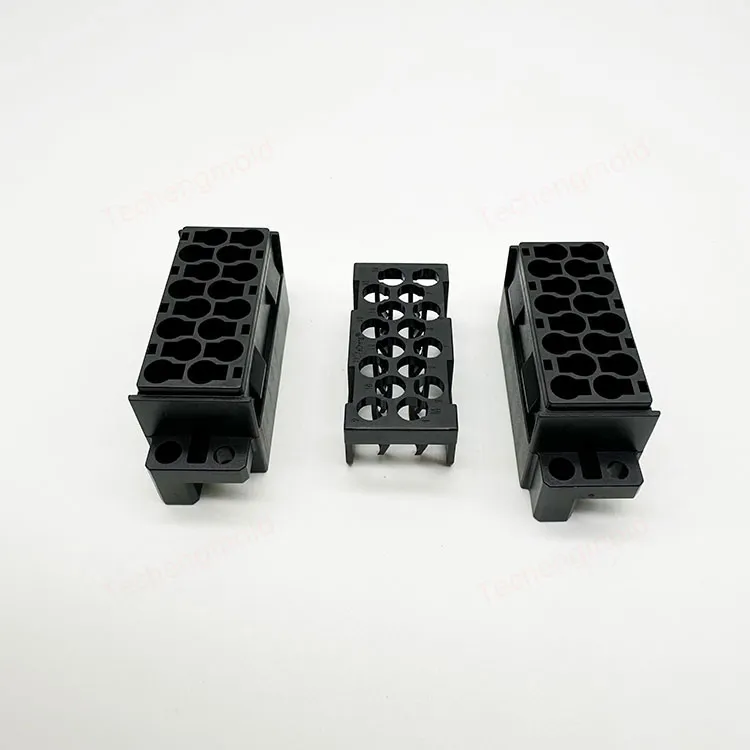 特诚科技PBT精密注塑件实拍 2